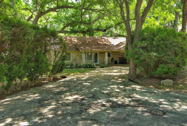 4703 Laguna Ln, House other with 3 bedrooms, 2 bathrooms and 2 parking in Austin TX | Image 9
