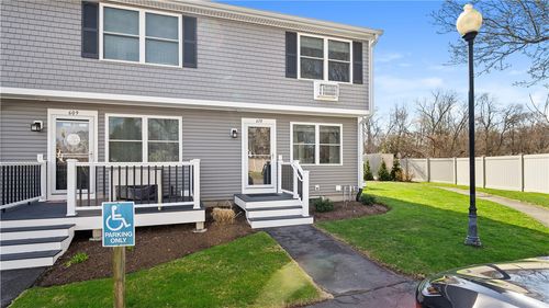 610-200 Post Rd, Warwick, RI, 02888-1534 | Card Image