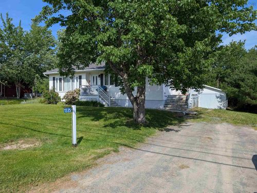 1335 Highway 2, Lantz, NS, B2S1Z2 | Card Image