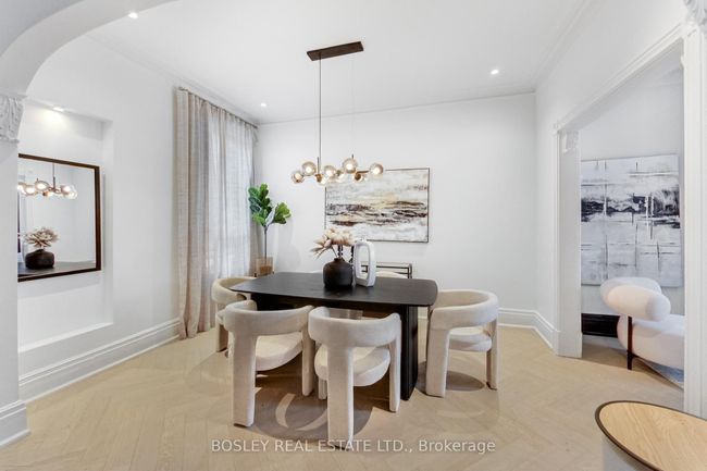 282 Crawford St, House attached with 5 bedrooms, 4 bathrooms and 1 parking in Toronto ON | Image 8