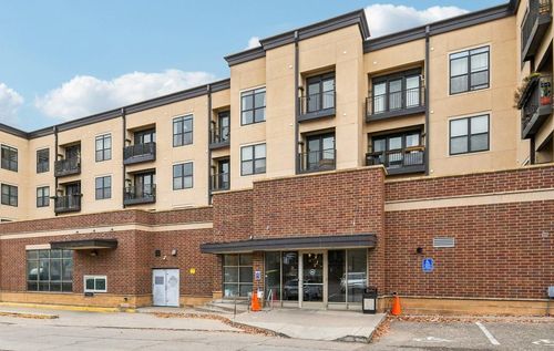 apt-224-15 E Franklin Ave, Minneapolis, MN, 55404-4477 | Card Image