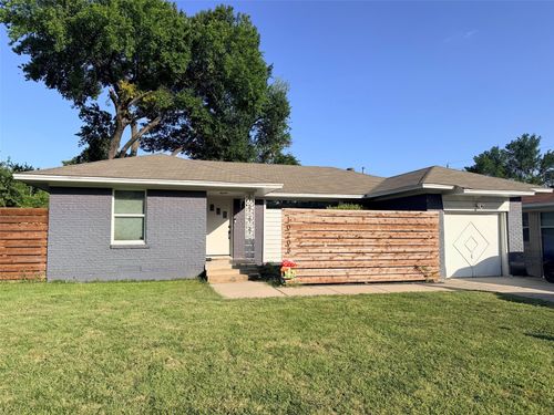 10208 San Lorenzo Dr, Dallas, TX, 75228-3027 | Card Image