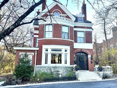 445 Ludlow Ave, Cincinnati, OH, 45220-1998 | Card Image