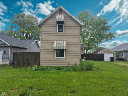 435 N Main St, Mulberry, IN, 46058-9788 | Card Image