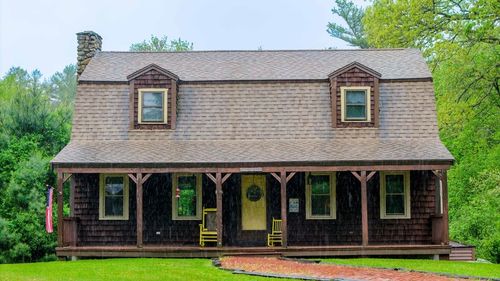 18 Lynn Ellen Dr, Acushnet, MA, 02743-1810 | Card Image