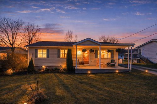 86 Halifax St, Buckhannon, WV, 26201-9303 | Card Image