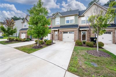 10678 Braden Woods Court, Townhouse with 3 bedrooms, 2 bathrooms and null parking in Chesterfield VA | Image 2