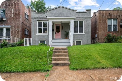 2015 Schaeffer Pl, Saint Louis, MO, 63139-3532 | Card Image