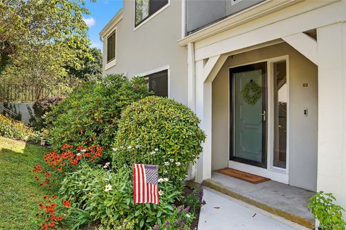 unit-19-19 Wildwood Rd, Katonah, NY, 10536-1738 | Card Image