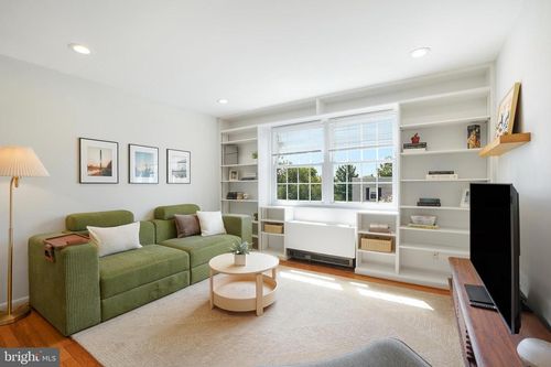apt-301-2030 N Vermont St, ARLINGTON, VA, 22207-2369 | Card Image