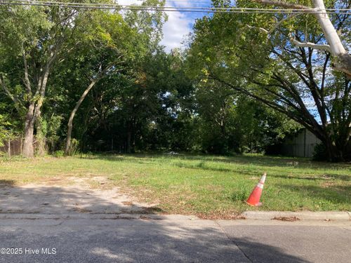 115 Pettigrew St S, Wilson, NC, 27893-5119 | Card Image