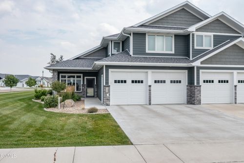1424 Community Loop, Bismarck, ND, 58503-7433 | Card Image
