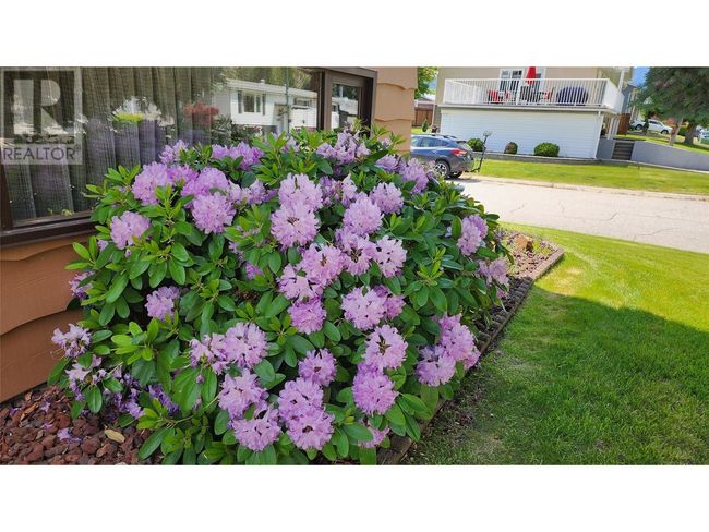 3900 Woodland Dr, House other with 3 bedrooms, 3 bathrooms and 3 parking in Trail BC | Image 36
