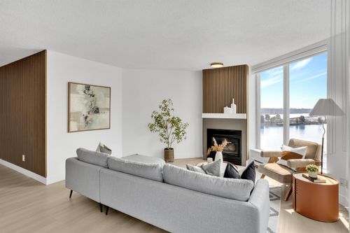 1503-1135 Quayside Dr, New Westminster, BC, V3M6J4 | Card Image