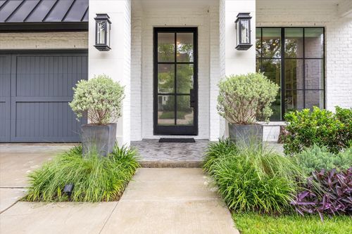 2224 North Blvd, Houston, TX, 77098-5210 | Card Image