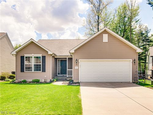 38122 Rocky Run Ct, North Ridgeville, OH, 44039-5172 | Card Image
