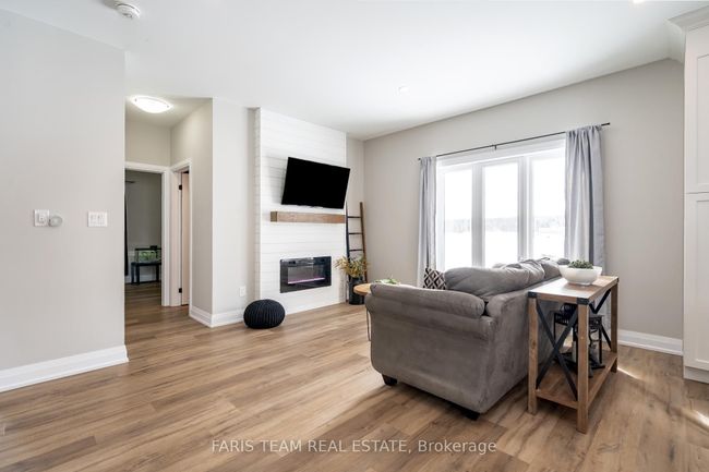 24 Av Harold, House other with 3 bedrooms, 3 bathrooms and 4 parking in Coldwater ON | Image 8