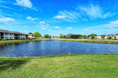 41 - 5235 Willow Links, Condo with 2 bedrooms, 2 bathrooms and null parking in Sarasota FL | Image 2