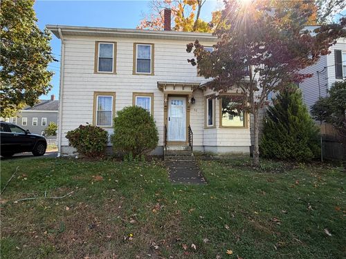 52 Union St, Lincoln, RI, 02865-1950 | Card Image