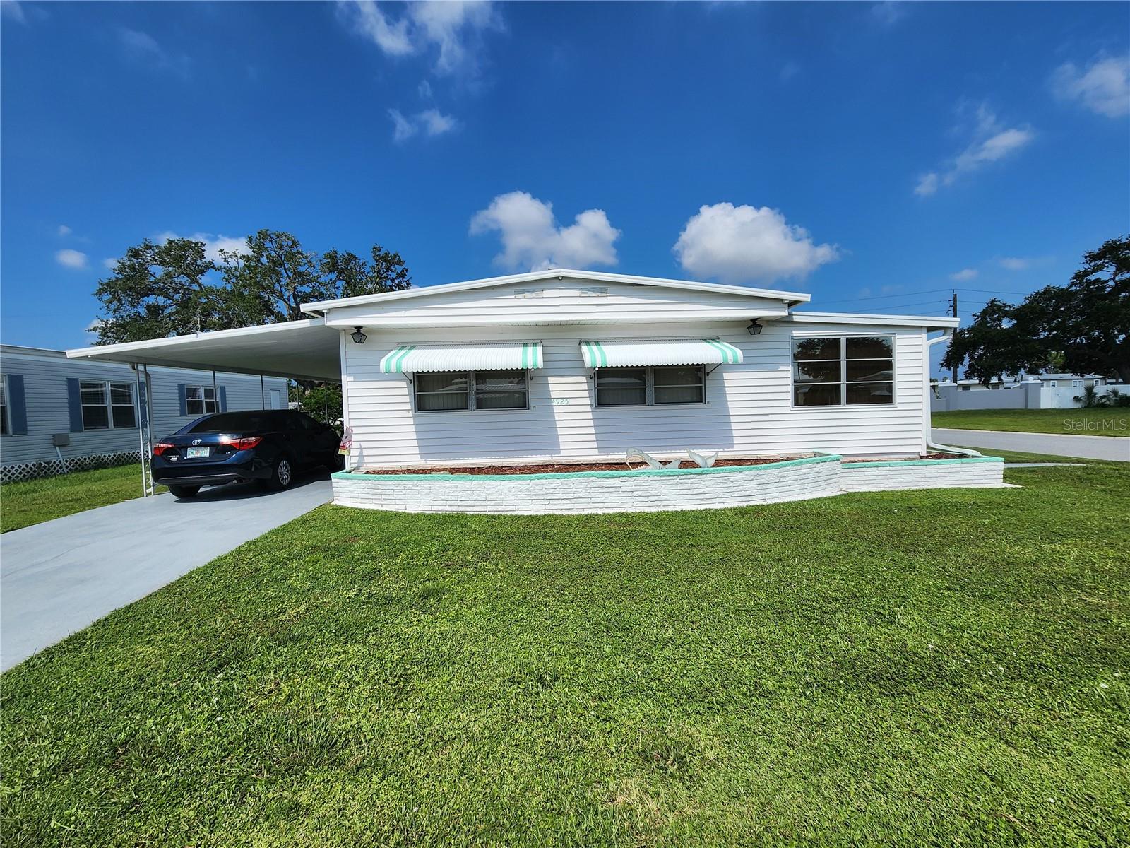 4th St, Bradenton, FL 34207
