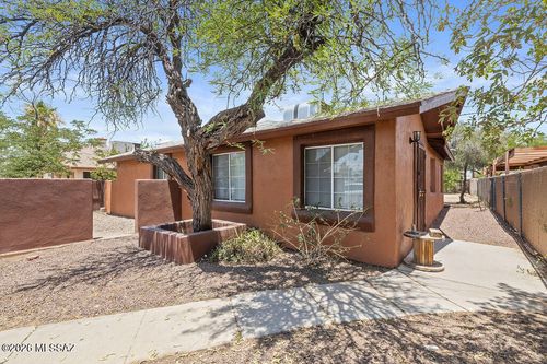 1037 E 30th St, Tucson, AZ, 85713-3607 | Card Image