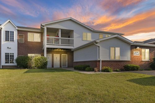 2775 11th Pl, Kenosha, WI, 53140-6411 | Card Image