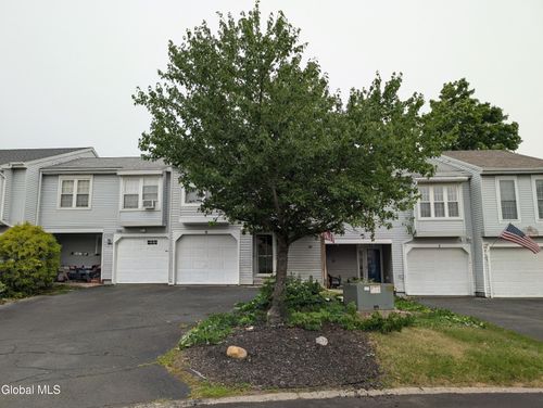 9 Chadwyck Sq, Cohoes, NY, 12047-2101 | Card Image