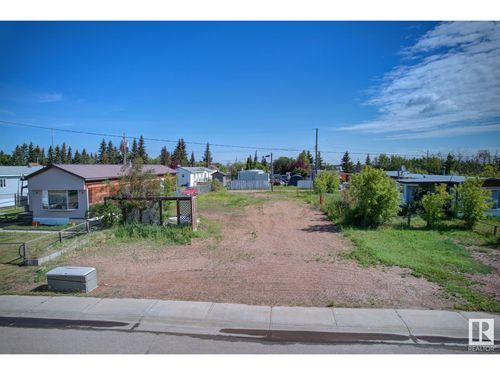 4828 48 Ave, Chipman, AB, T0B | Card Image