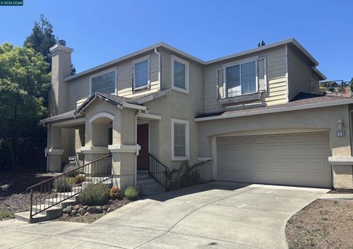576 Ross Cir, Martinez, CA, 94553-2249 | Card Image