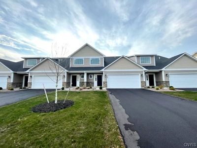 3 - 3398 Forester Watch Run Run, Townhouse with 2 bedrooms, 2 bathrooms and null parking in Lysander NY | Image 1