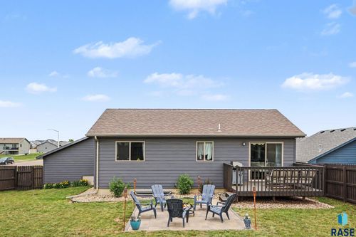 3912 S Pisidian Ave, Sioux Falls, SD, 57110-7672 | Card Image