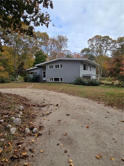 370 Biscuit City Road, House other with 4 bedrooms, 2 bathrooms and 12 parking in South Kingstown RI | Image 2