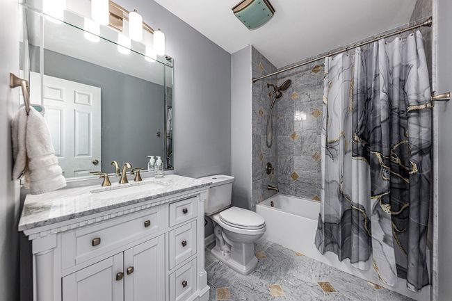 4508 Dorset Ave, House other with 3 bedrooms, 2 bathrooms and 6 parking in Lisle IL | Image 17