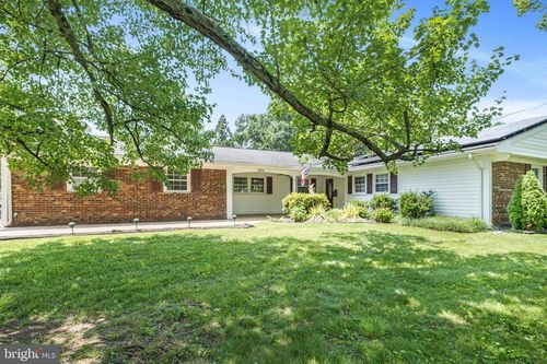 3830 Winchester Ln, BOWIE, MD, 20715-1266 | Card Image