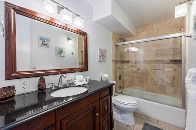 Bathroom 2 | Image 25