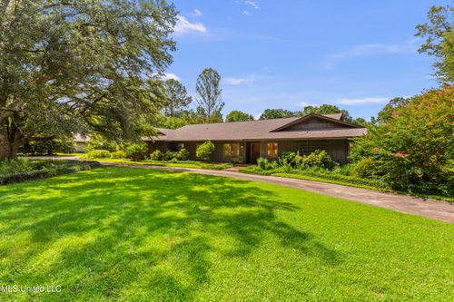 1618 Sunset Dr, Canton, MS, 39046-4935 | Card Image