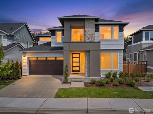 8586 121st Pl Se, Newcastle, WA, 98056-4410 | Card Image
