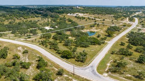 21-189 Fallen Acorn Dr, Blanco, TX, 78606 | Card Image