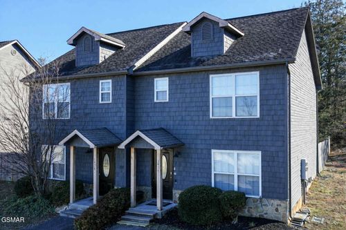 1456 William Holt Dr, Sevierville, TN, 37862-6308 | Card Image