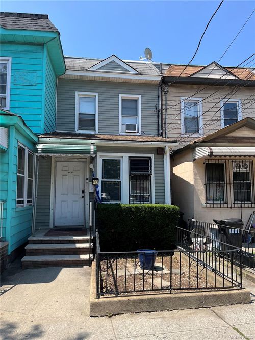 4712 1/2 99th St, Corona, NY, 11368-2880 | Card Image