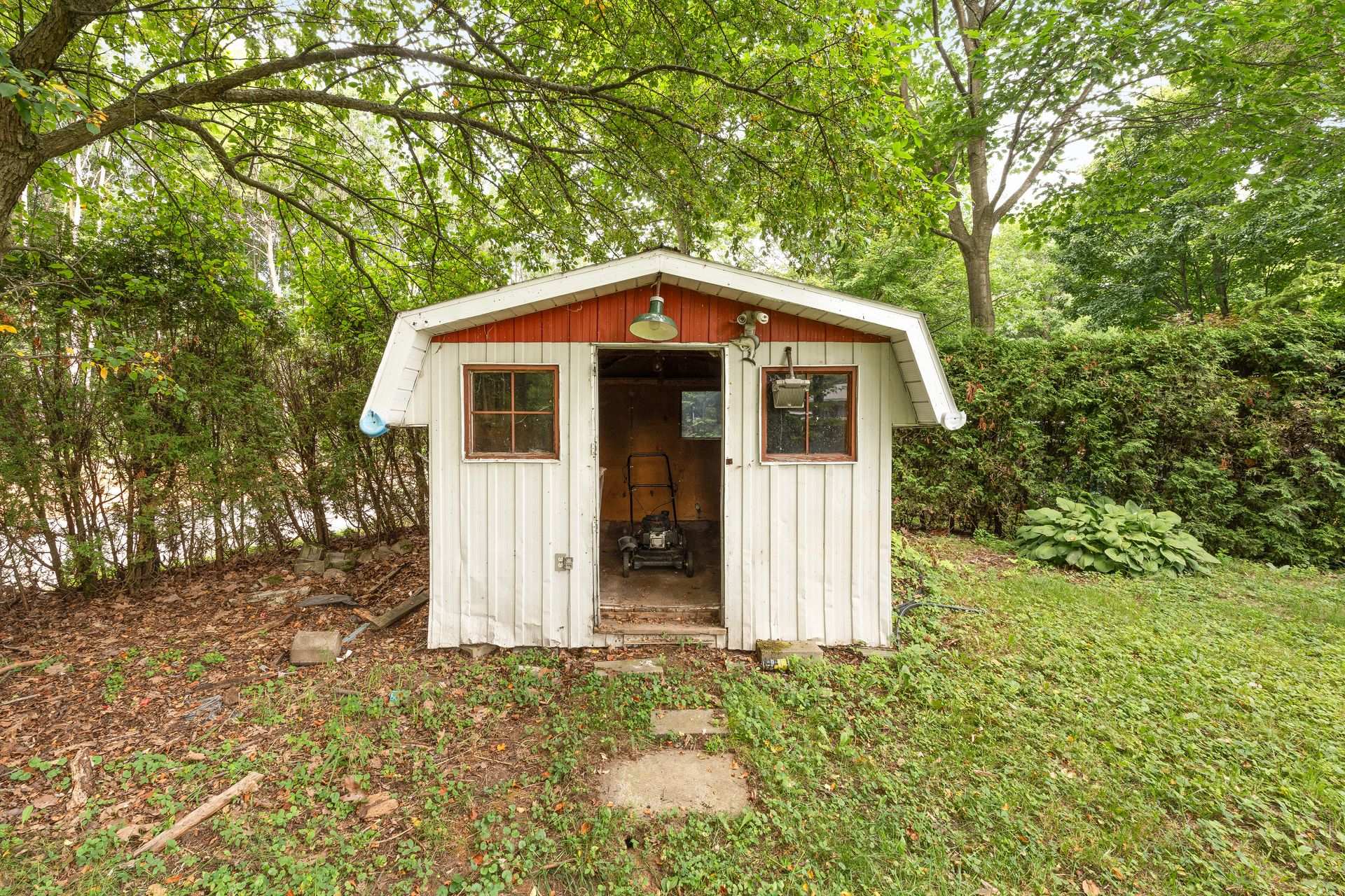Residential in Nicolet 5