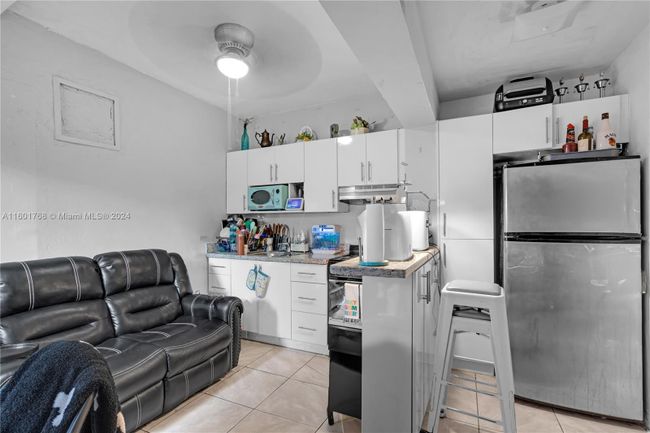 421 Nw 34th Ave, House other with 3 bedrooms, 2 bathrooms and null parking in Miami FL | Image 17