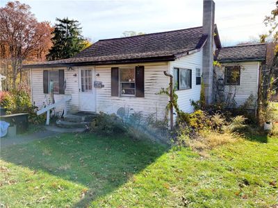 View of front of home featuring a front yard | Image 2