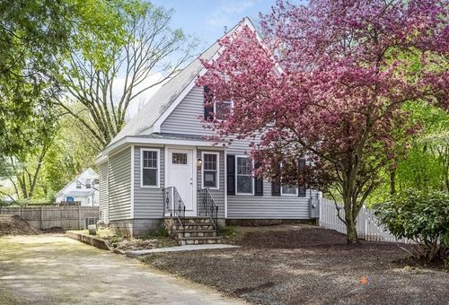20 West St, West Bridgewater, MA, 02379-1435 | Card Image