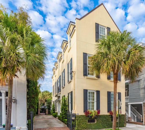 44 Wentworth St, Charleston, SC, 29401-1617 | Card Image