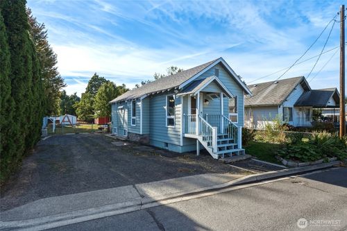 126 Se 3rd Ave, Milton-Freewater, OR, 97862 | Card Image