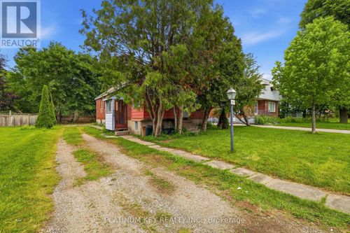 1271 Crumlin Sideroad, London East (East J), ON, N5V1R6 | Card Image