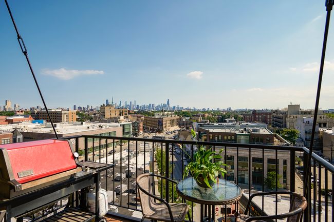 APT-608 - 1601 W School St, Home with 2 bedrooms, 2 bathrooms and null parking in CHICAGO IL | Image 11