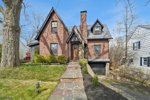 9 Dogwood Rd, West Orange, NJ, 07052-1003 | Card Image