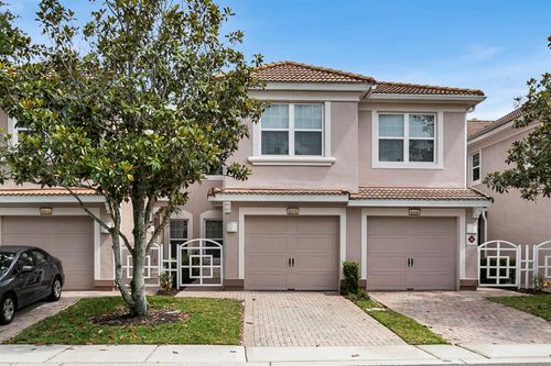 8310 Quimby Cir, Davenport, FL, 33896-5325 | Card Image
